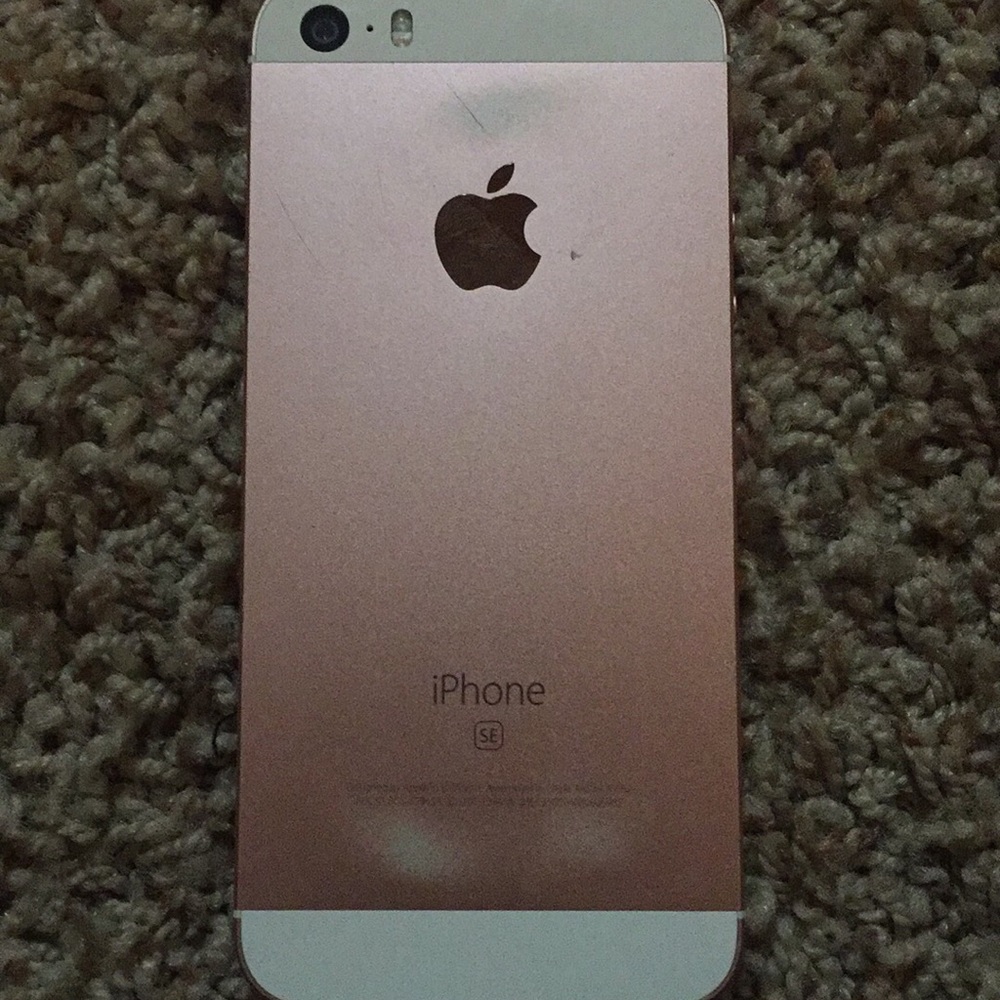 iPhone Se - Picture 3 of 4